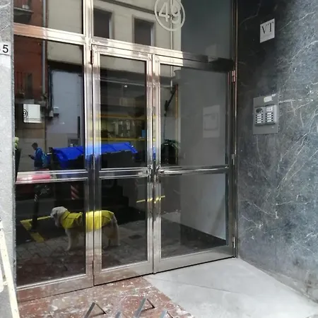 Piso Luminoso, Amplio Y Tranquilo En Casco Viejo * بلباو