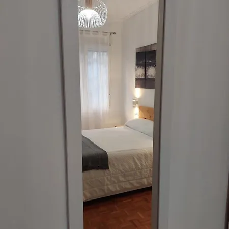 Διαμέρισμα Piso Luminoso, Amplio Y Tranquilo En Casco Viejo *