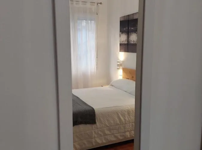 Апартаменты Piso Luminoso, Amplio Y Tranquilo En Casco Viejo *