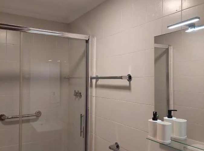 Piso Luminoso, Amplio Y Tranquilo En Casco Viejo * Бильбао