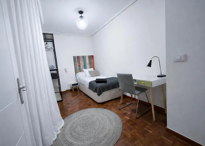 Апартаменты Piso Luminoso, Amplio Y Tranquilo En Casco Viejo